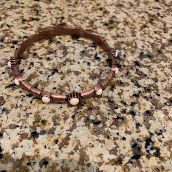 Stylish bronze and pearl color bangle - Picture 3 of 3